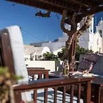Feriehus Bougainville House Megalochori (Santorini)
