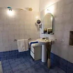 Bougainville House * Megalochori (Santorini)