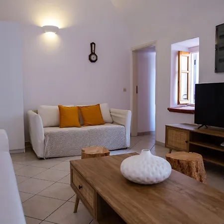 Bougainville House Σπίτι διακοπών