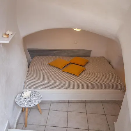 Holiday home Bougainville House Megalochori (Santorini)