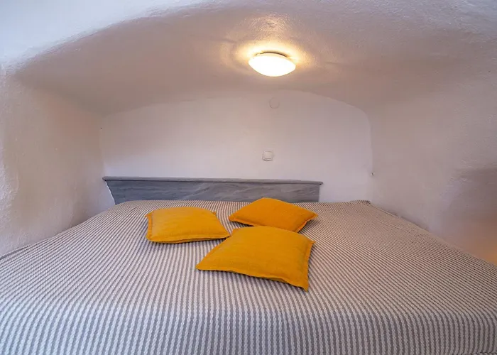 Bougainville House Nyaraló