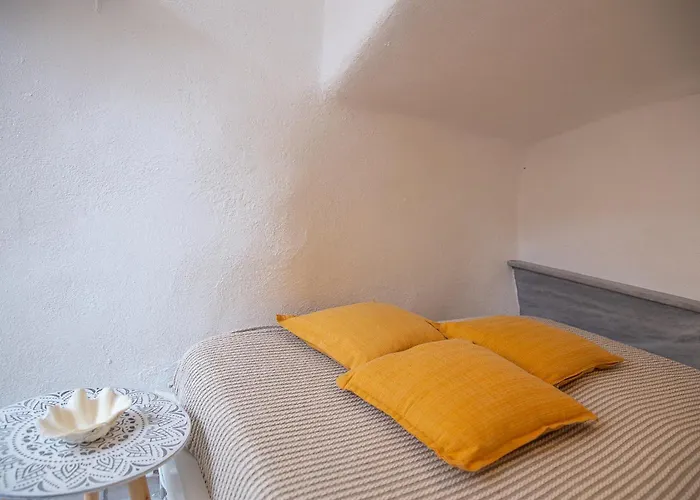 Bougainville House Nyaraló