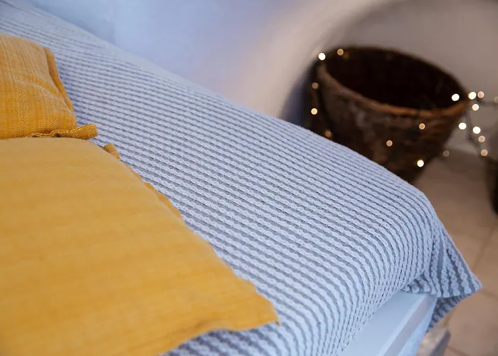 Bougainville House Megalohóri