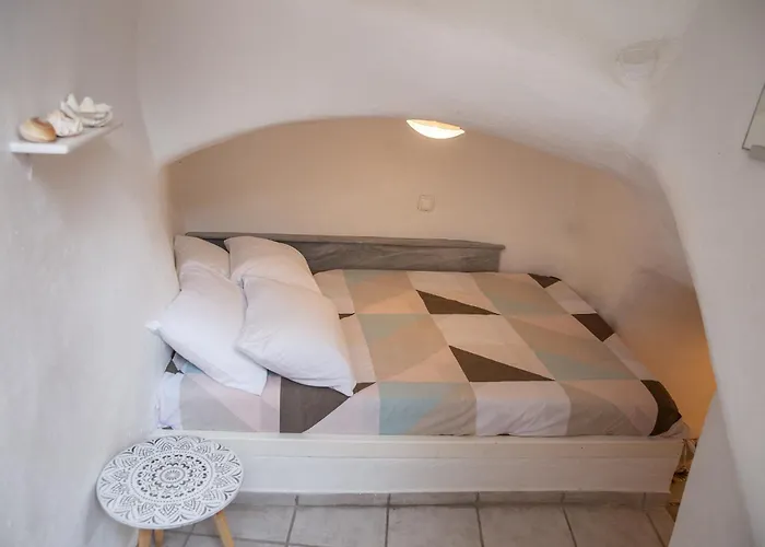 Bougainville House Nyaraló *