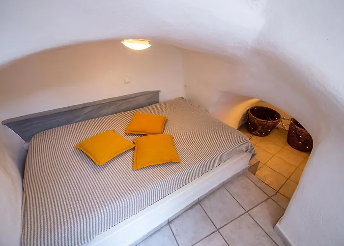 Bougainville House *